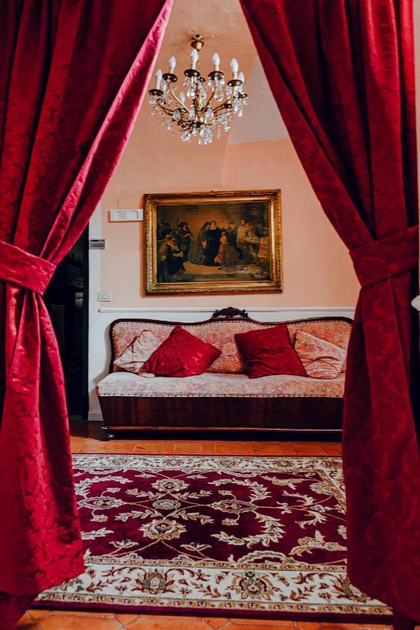 La Foresteria Di Palazzo Picedi Benettini Sarzana Exteriér fotografie