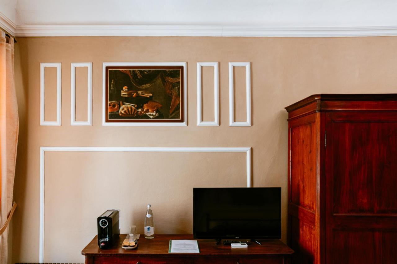 La Foresteria Di Palazzo Picedi Benettini Sarzana Exteriér fotografie