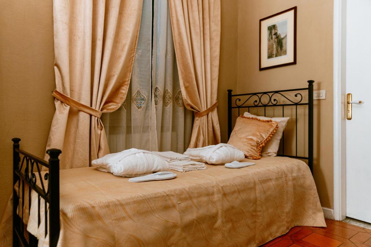 La Foresteria Di Palazzo Picedi Benettini Sarzana Exteriér fotografie