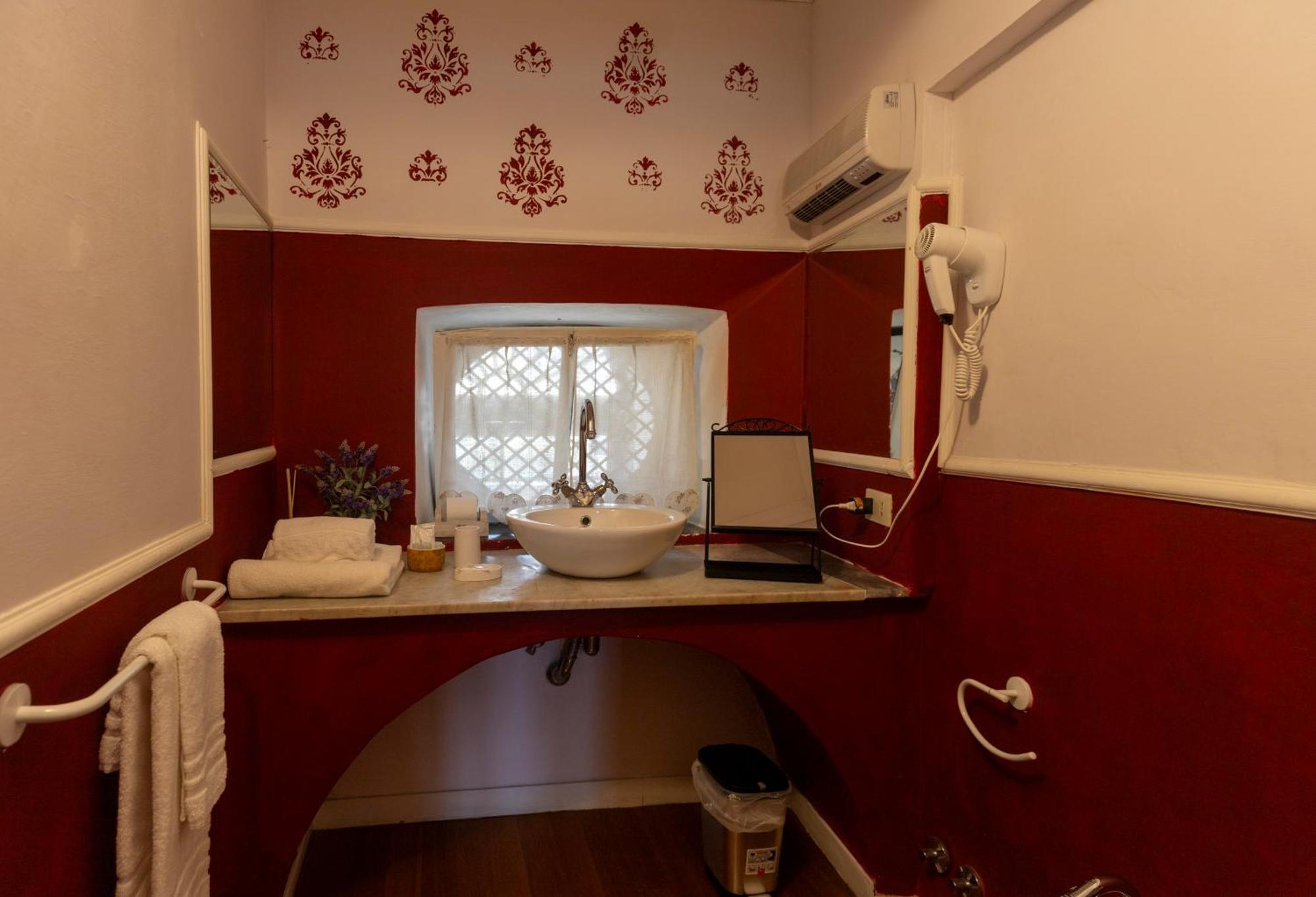La Foresteria Di Palazzo Picedi Benettini Sarzana Pokoj fotografie