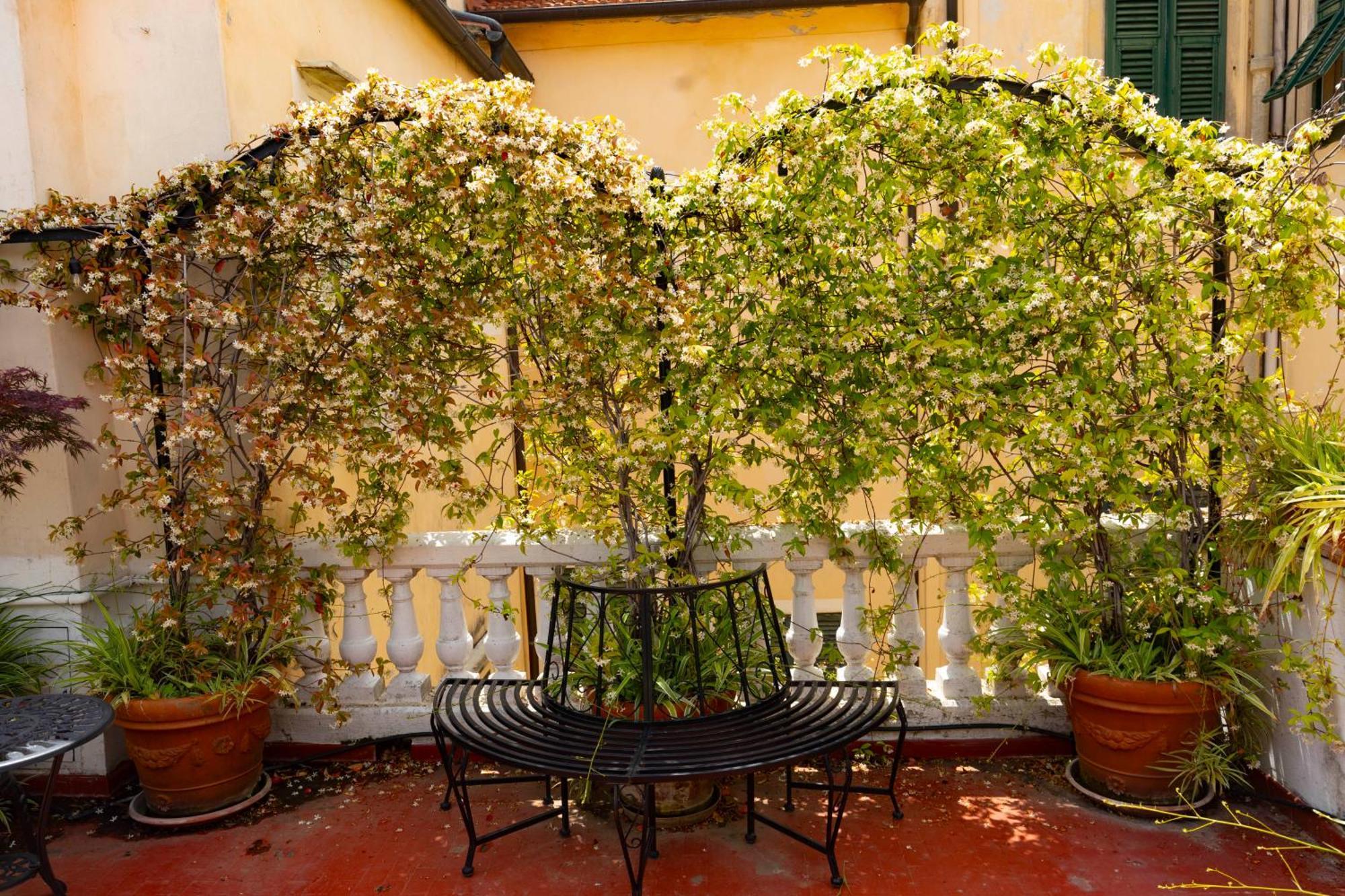 La Foresteria Di Palazzo Picedi Benettini Sarzana Exteriér fotografie